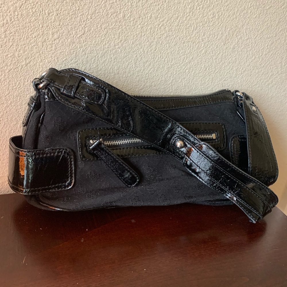Small Guess Handbag - Picture 2 of 3